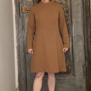 M L Vintage mod 60s 70s Long sleeves taupe knee length to  midi A- Line dress te
